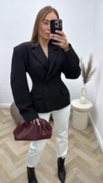 juodas klasikinis svarkas