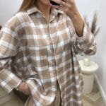 languoti marškiniai brown