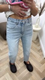 Džinsai Mom Fit Light Blue