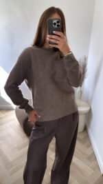 Megztinis Lana Beige Round Neck - Image 2