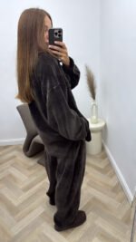 Kostiumėlis velvet brown - Image 2